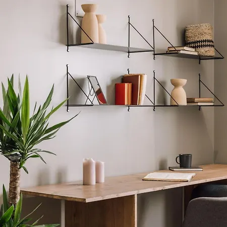 Lioua - 2 Bedrooms And Balcony In Lapa Lisboa