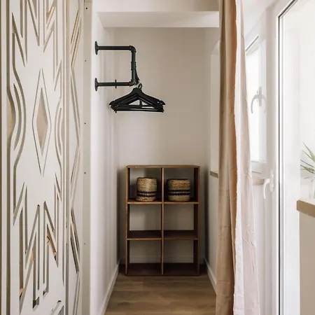 Apartman Lioua - 2 Bedrooms And Balcony In Lapa